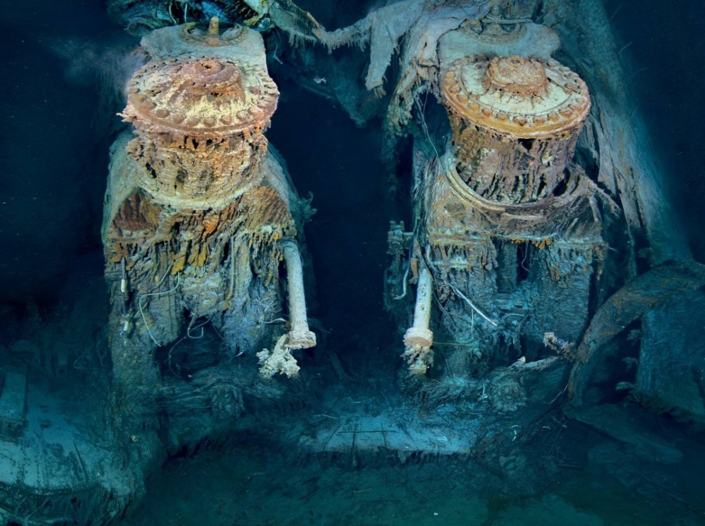 Двигатель Титаника под водой